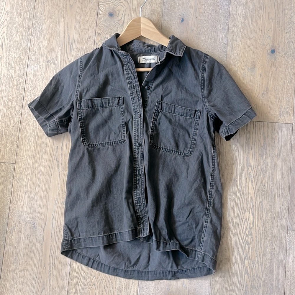 Madewell denim short sleeve button up in lunar wash XS